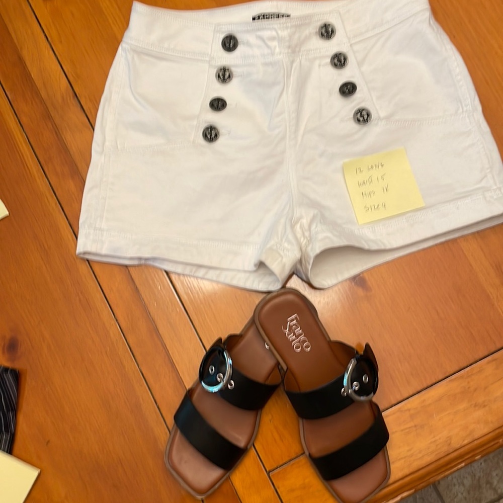 Nautical button shorts